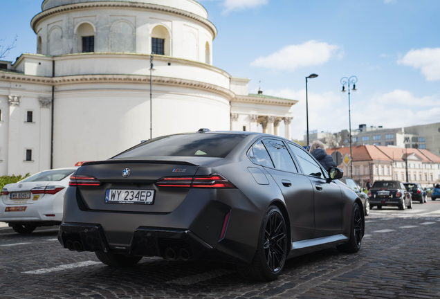 BMW M5 G90