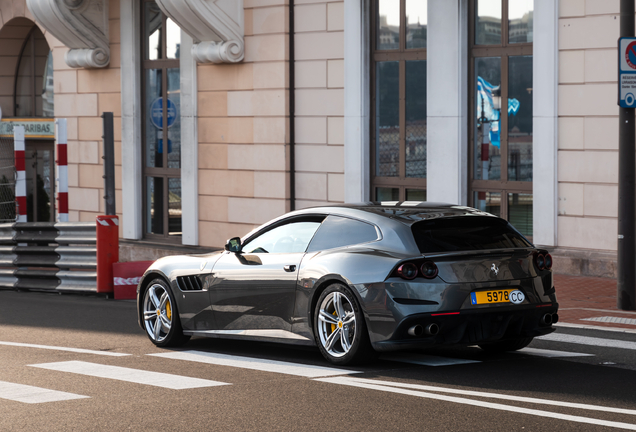 Ferrari GTC4Lusso T
