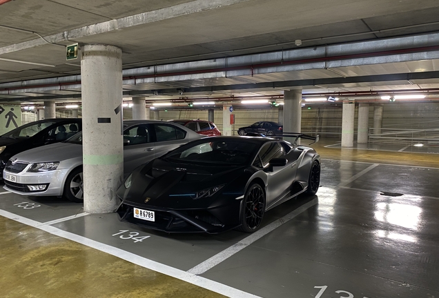 Lamborghini Huracán LP640-2 STO