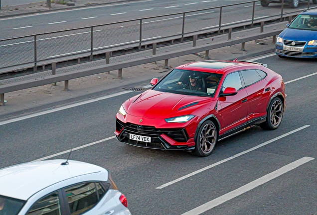 Lamborghini Urus Performante