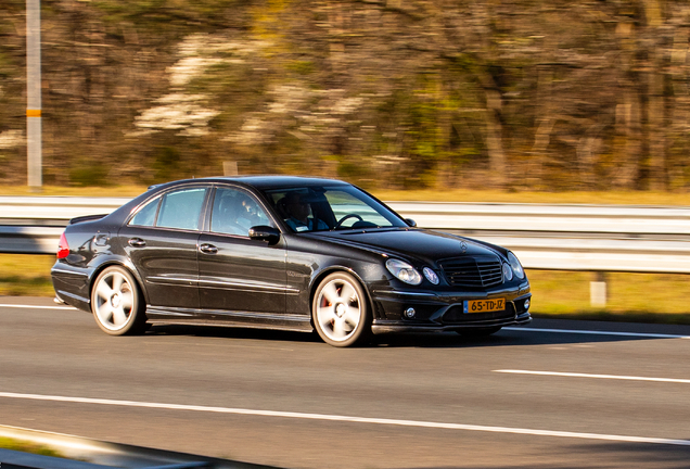 Mercedes-Benz E 55 AMG