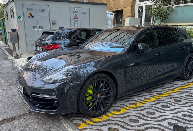 Porsche 971 Panamera Turbo S E-Hybrid Sport Turismo
