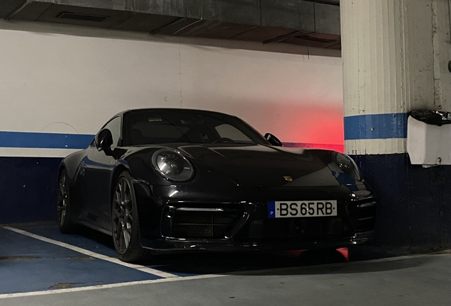 Porsche 992 Carrera 4S