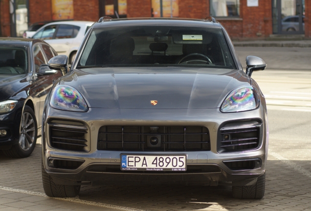 Porsche 9YA Cayenne GTS
