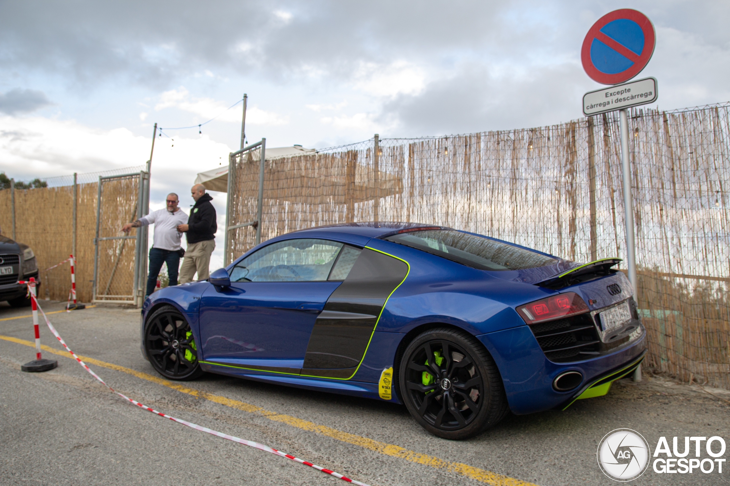Audi R8 V10