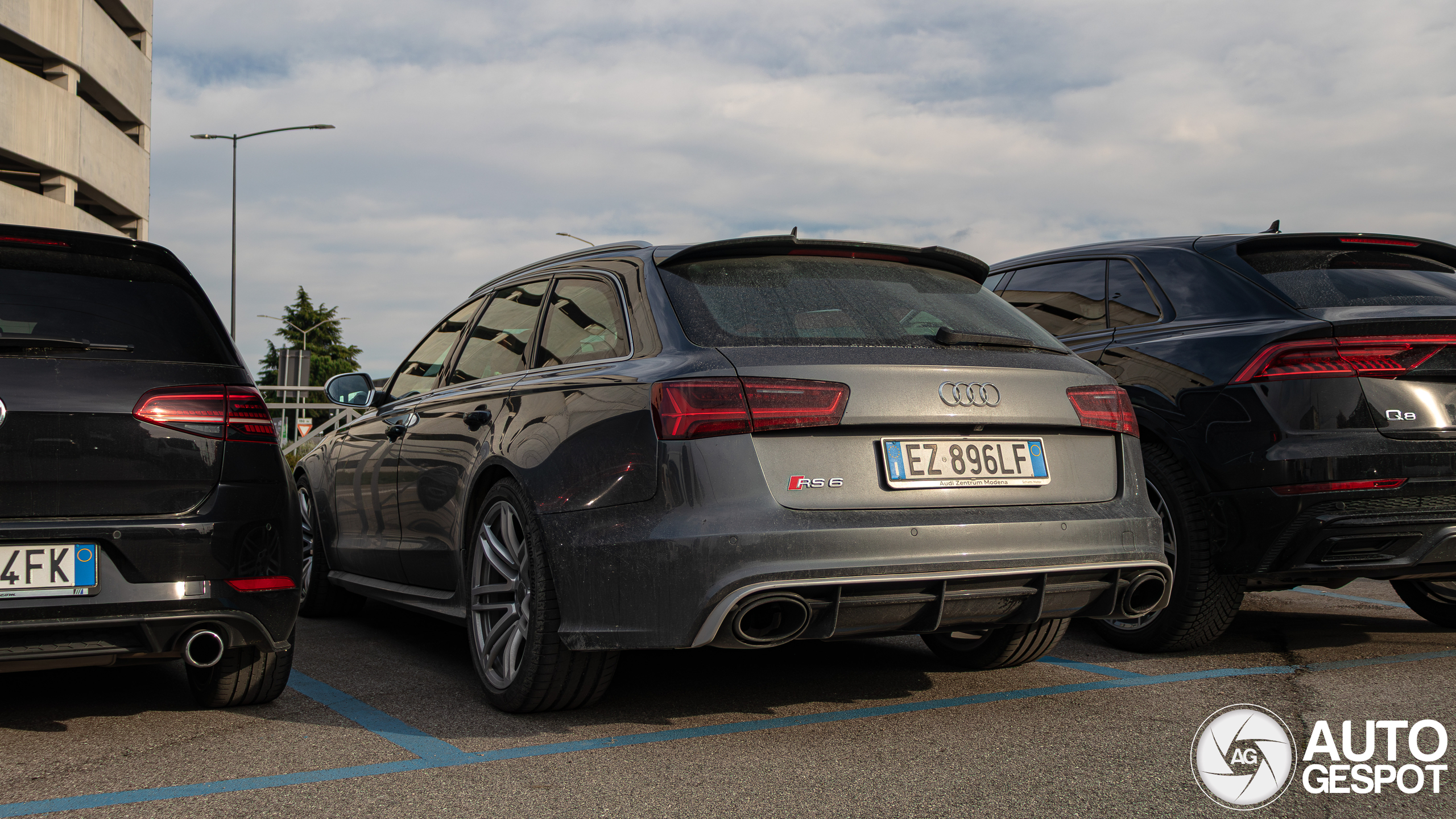 Audi RS6 Avant C7 2015