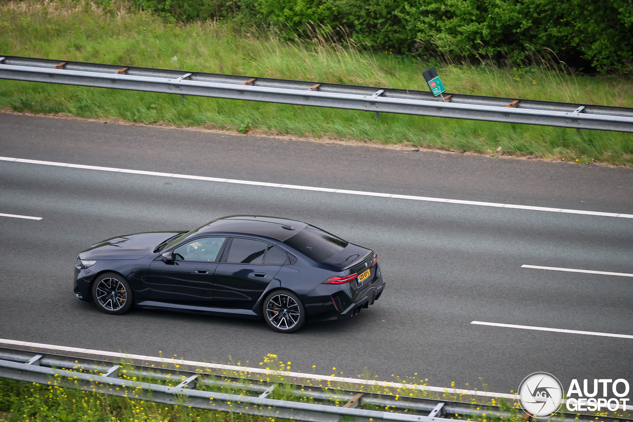 BMW M5 G90