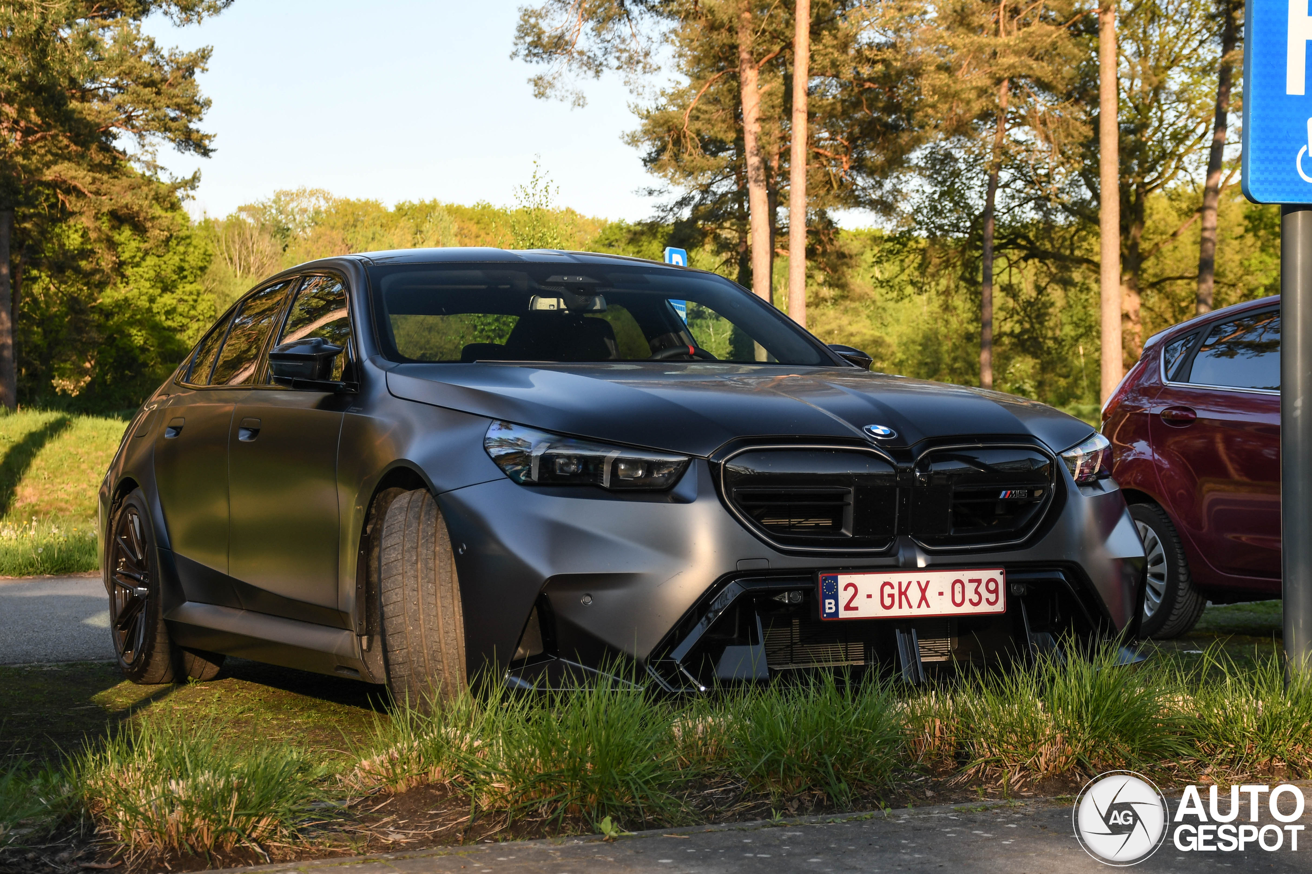 BMW M5 G90