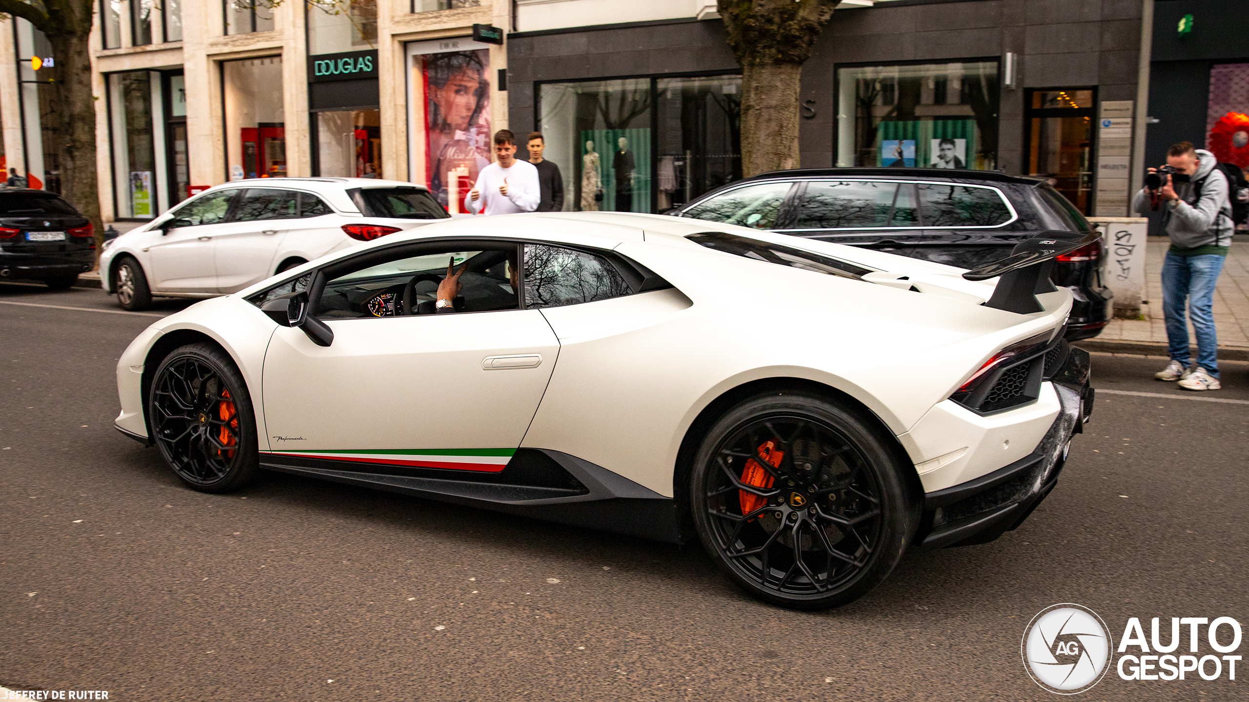 Lamborghini Huracán LP640-4 Performante