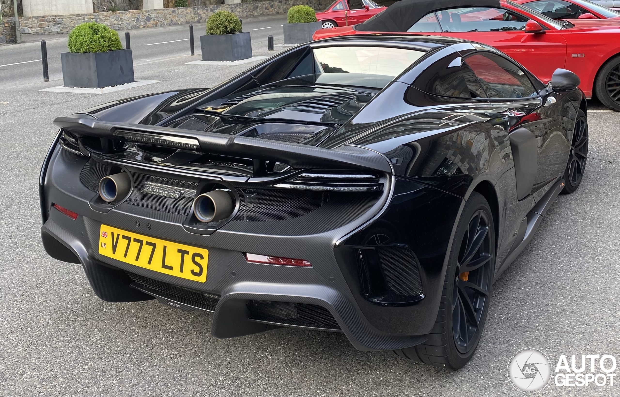 McLaren 675LT Spider