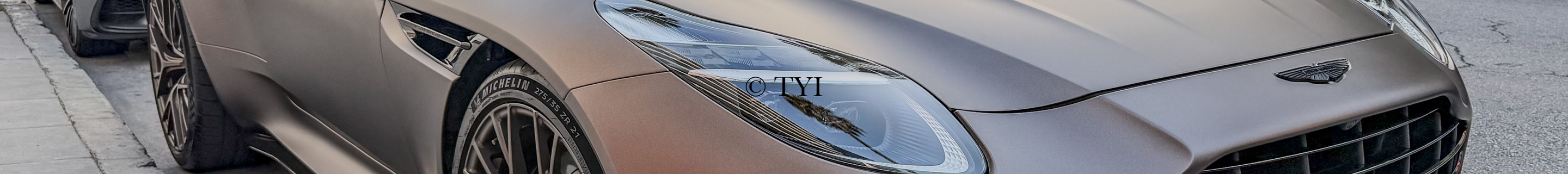 Aston Martin DB12 Volante