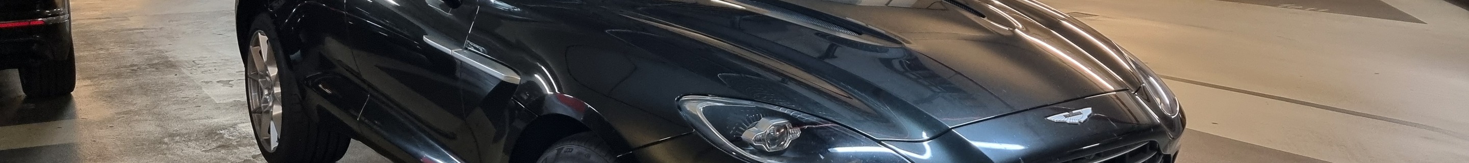 Aston Martin DBX