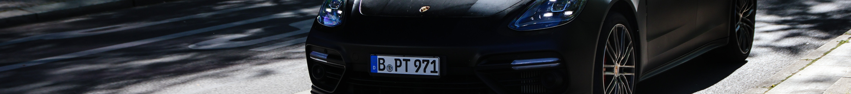 Porsche 971 Panamera Turbo