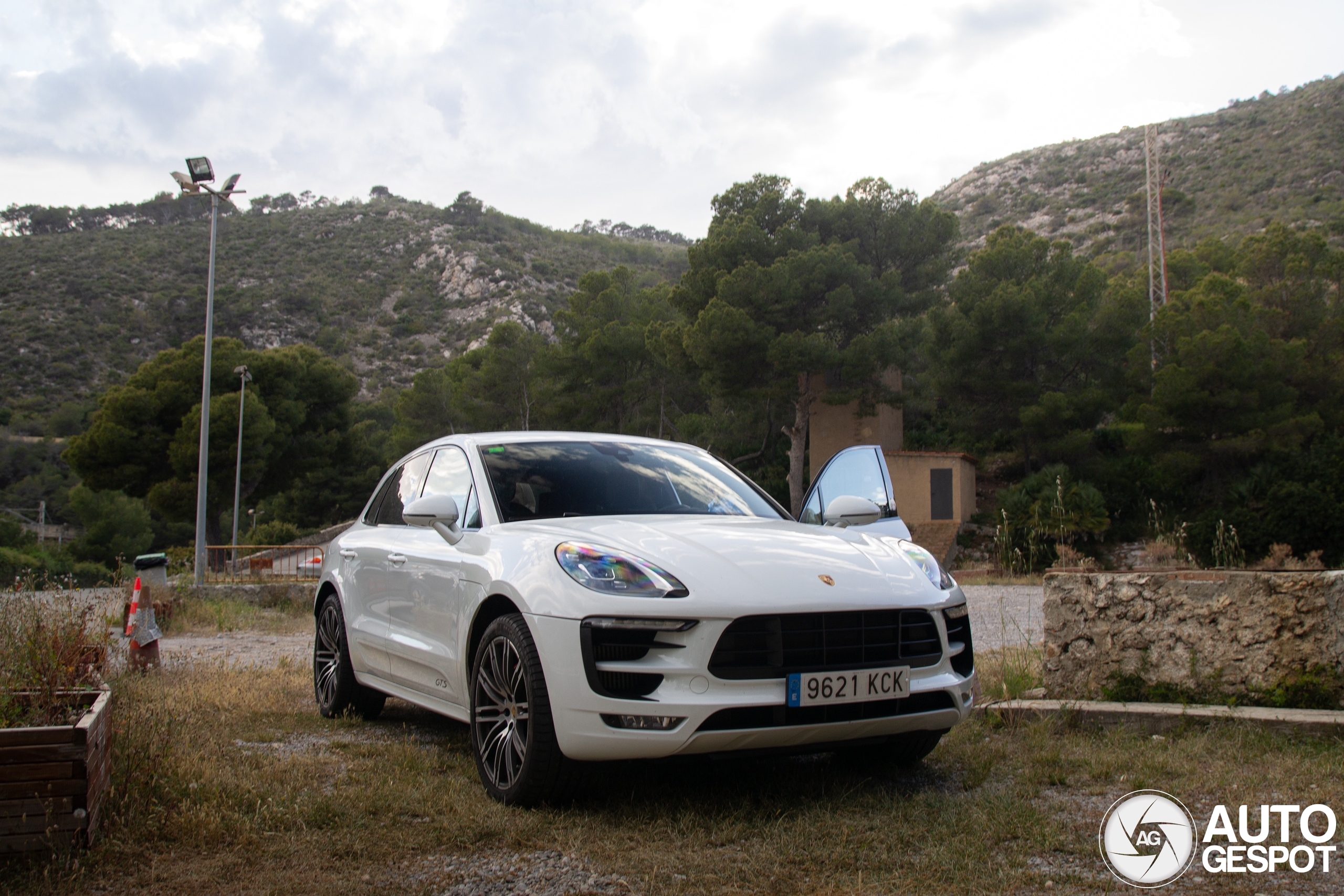 Porsche 95B Macan GTS