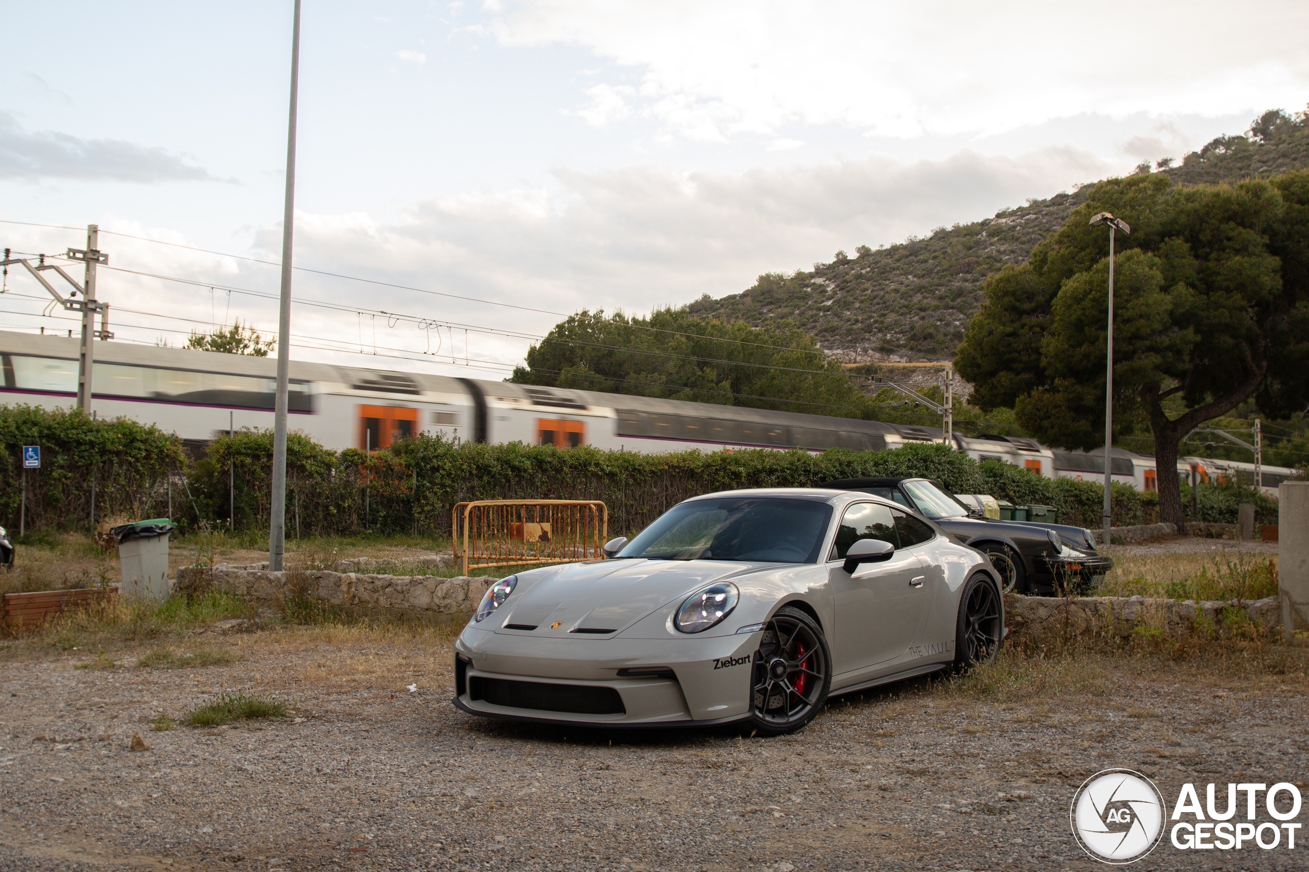Porsche 992 GT3 Touring