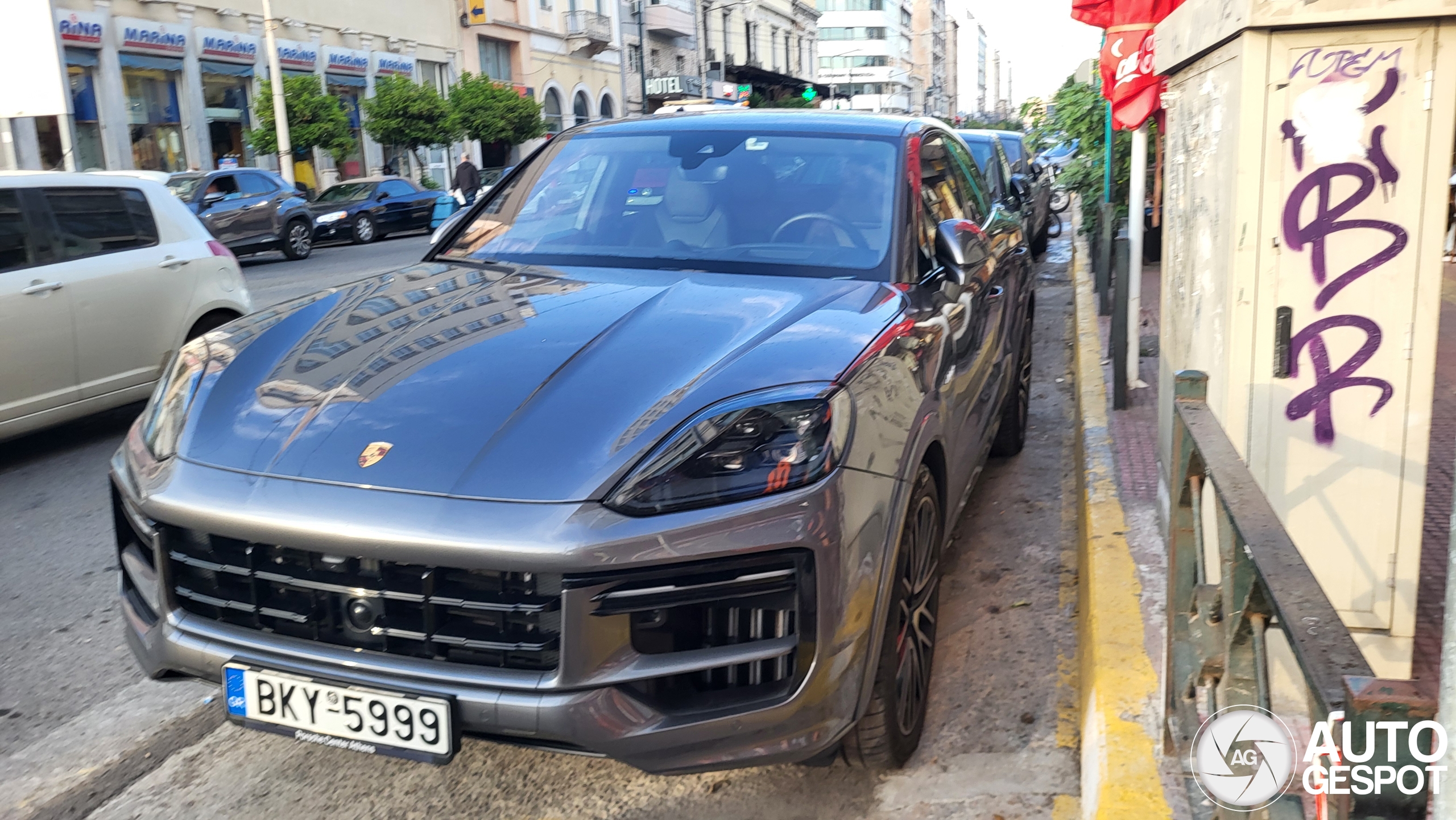 Porsche Cayenne Coupé Turbo E-Hybrid