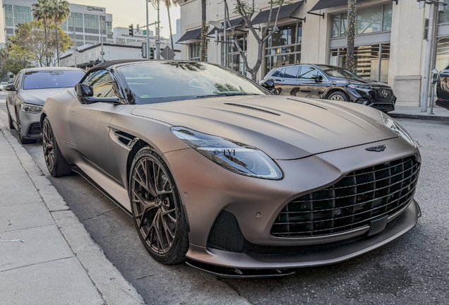 Aston Martin DB12 Volante
