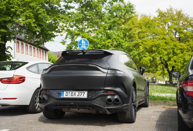 Aston Martin DBX707
