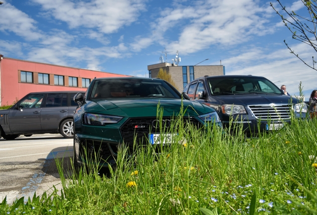 Audi RS4 Avant B9