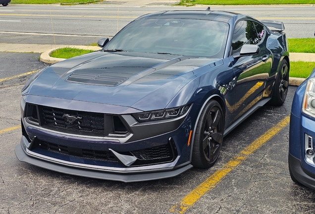 Ford Mustang Dark Horse 2024