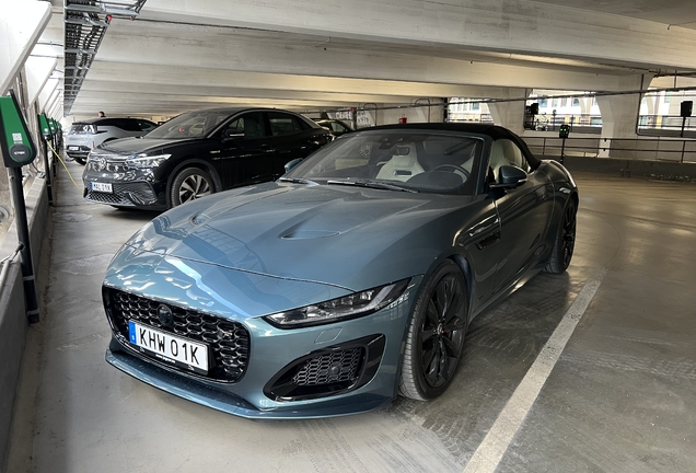Jaguar F-TYPE R75 Convertible