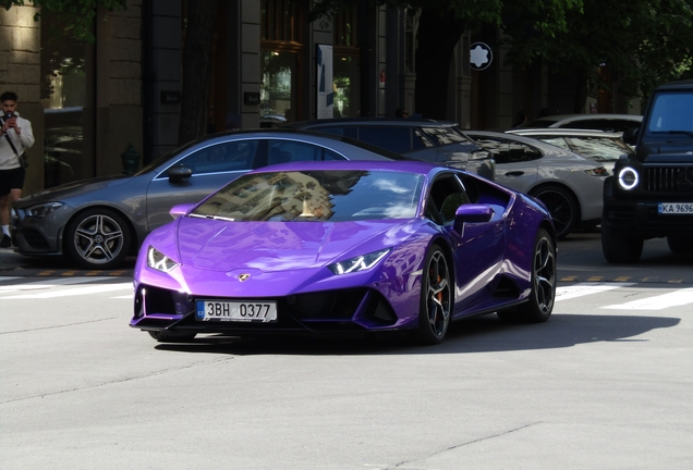 Lamborghini Huracán LP640-4 EVO
