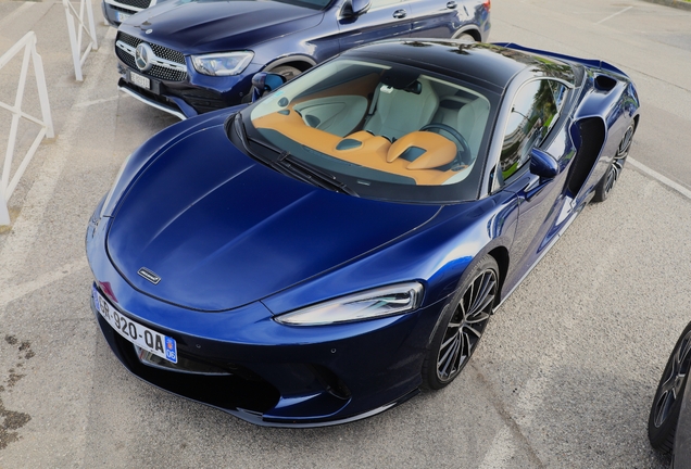 McLaren GT