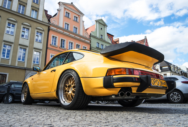 Porsche 930 Turbo