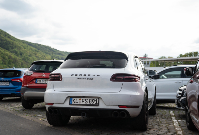 Porsche 95B Macan GTS