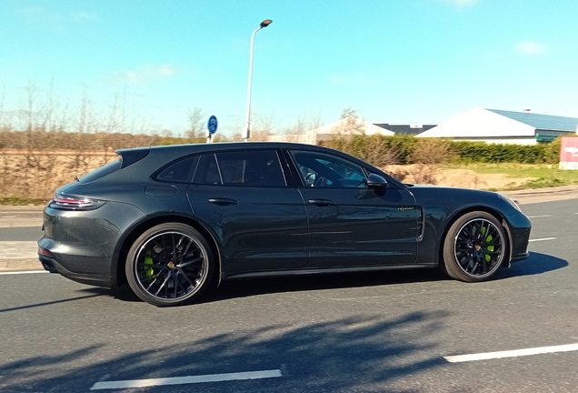 Porsche 971 Panamera Turbo S E-Hybrid Sport Turismo