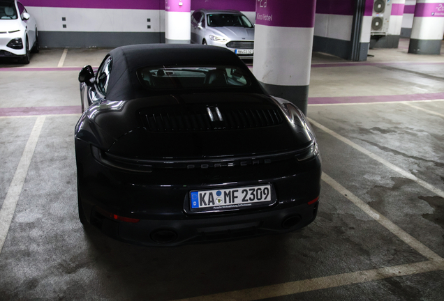 Porsche 992 Carrera 4 GTS Cabriolet