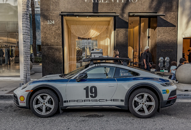 Porsche 992 Dakar