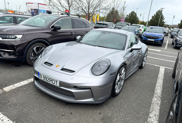 Porsche 992 S/T