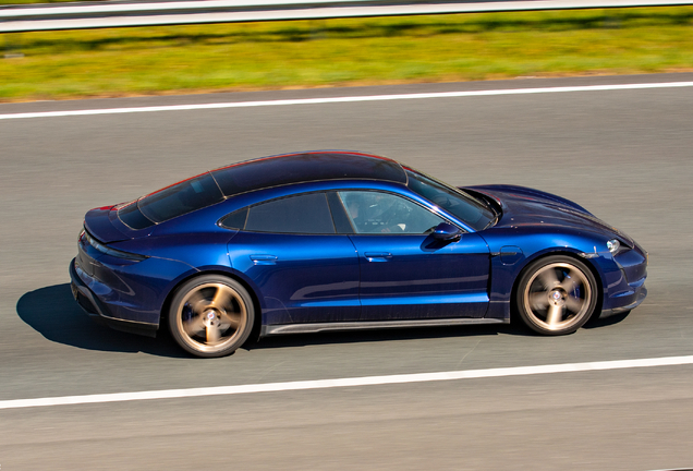 Porsche Taycan Turbo S