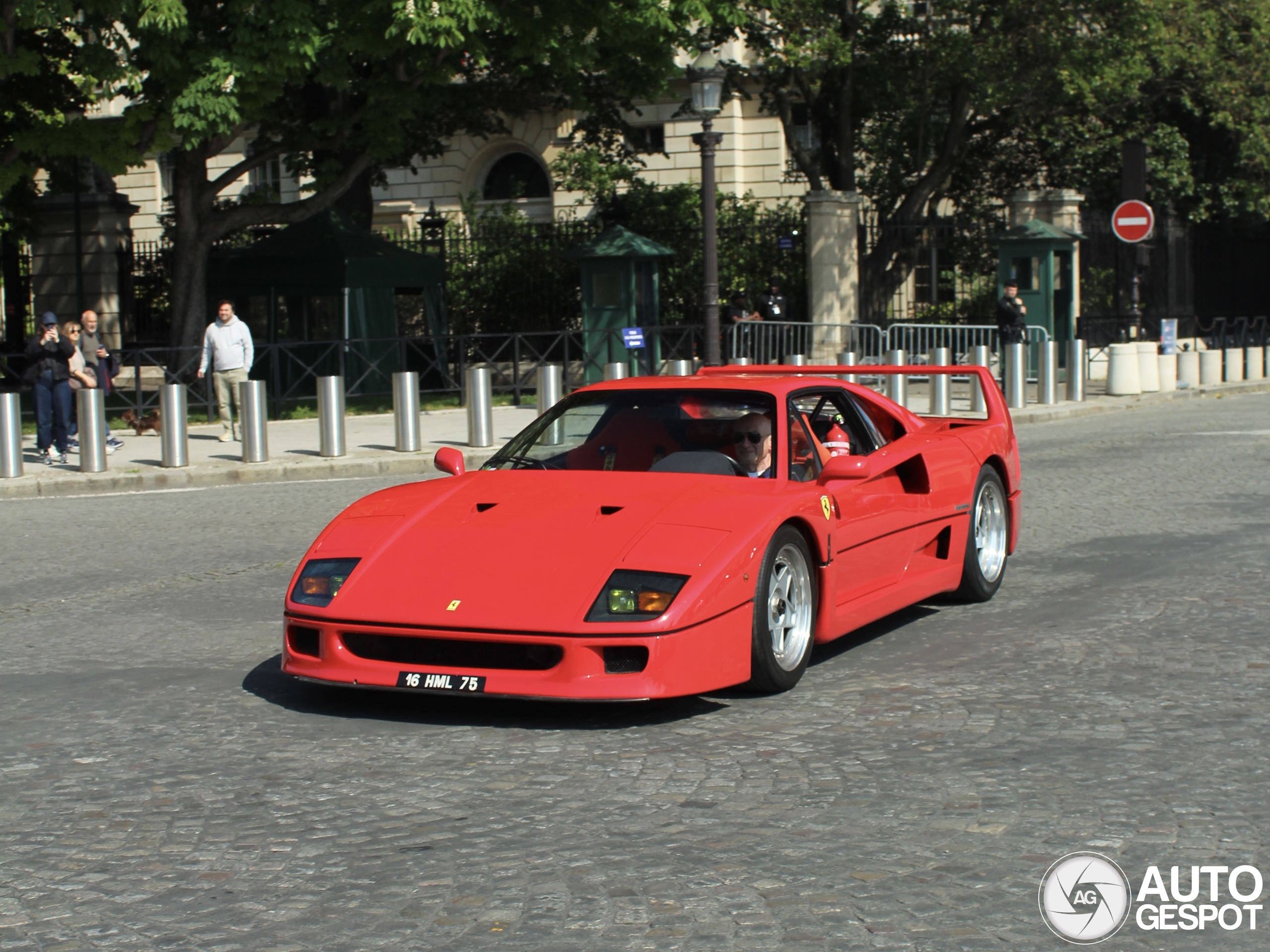 Ferrari F40