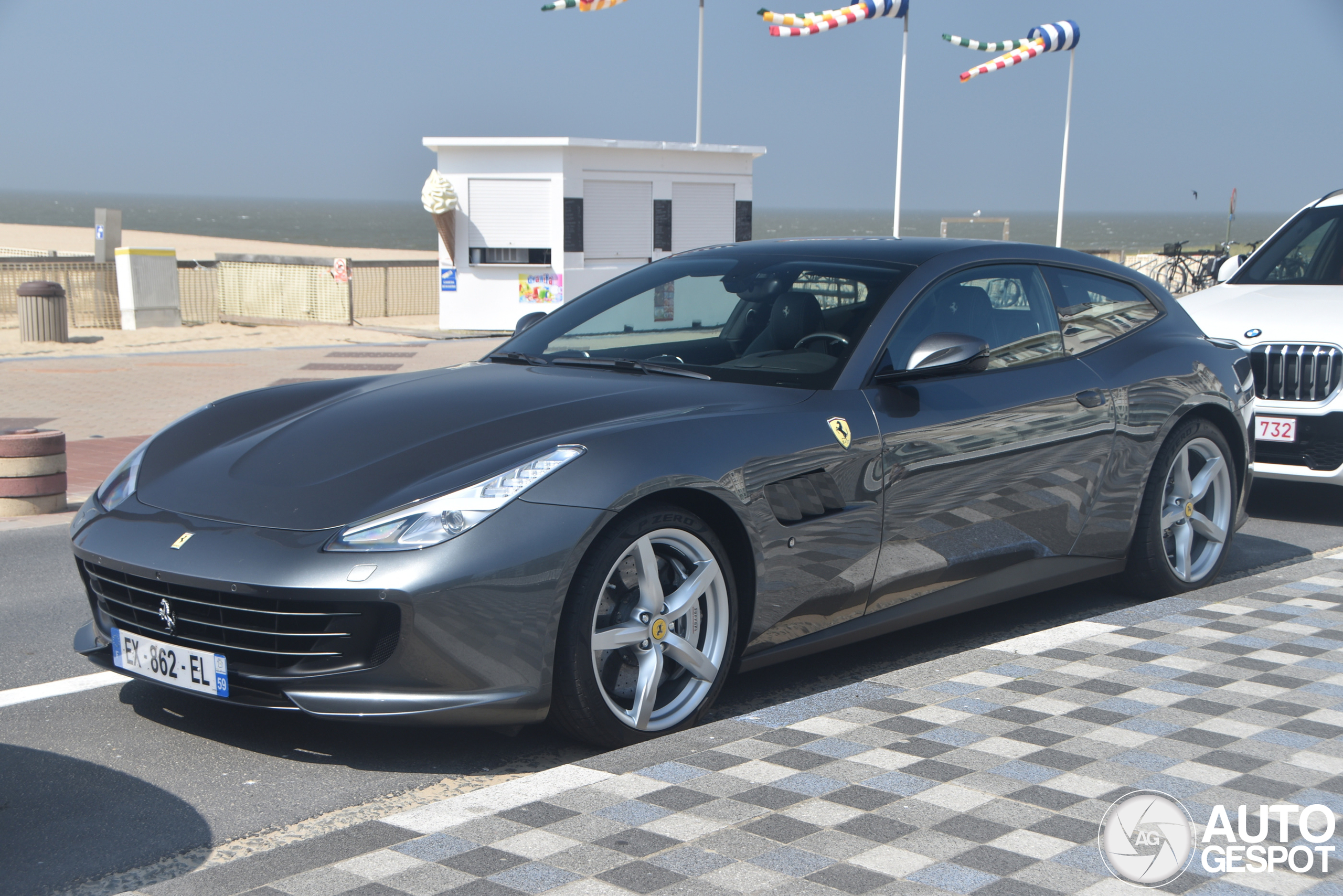 Ferrari GTC4Lusso T