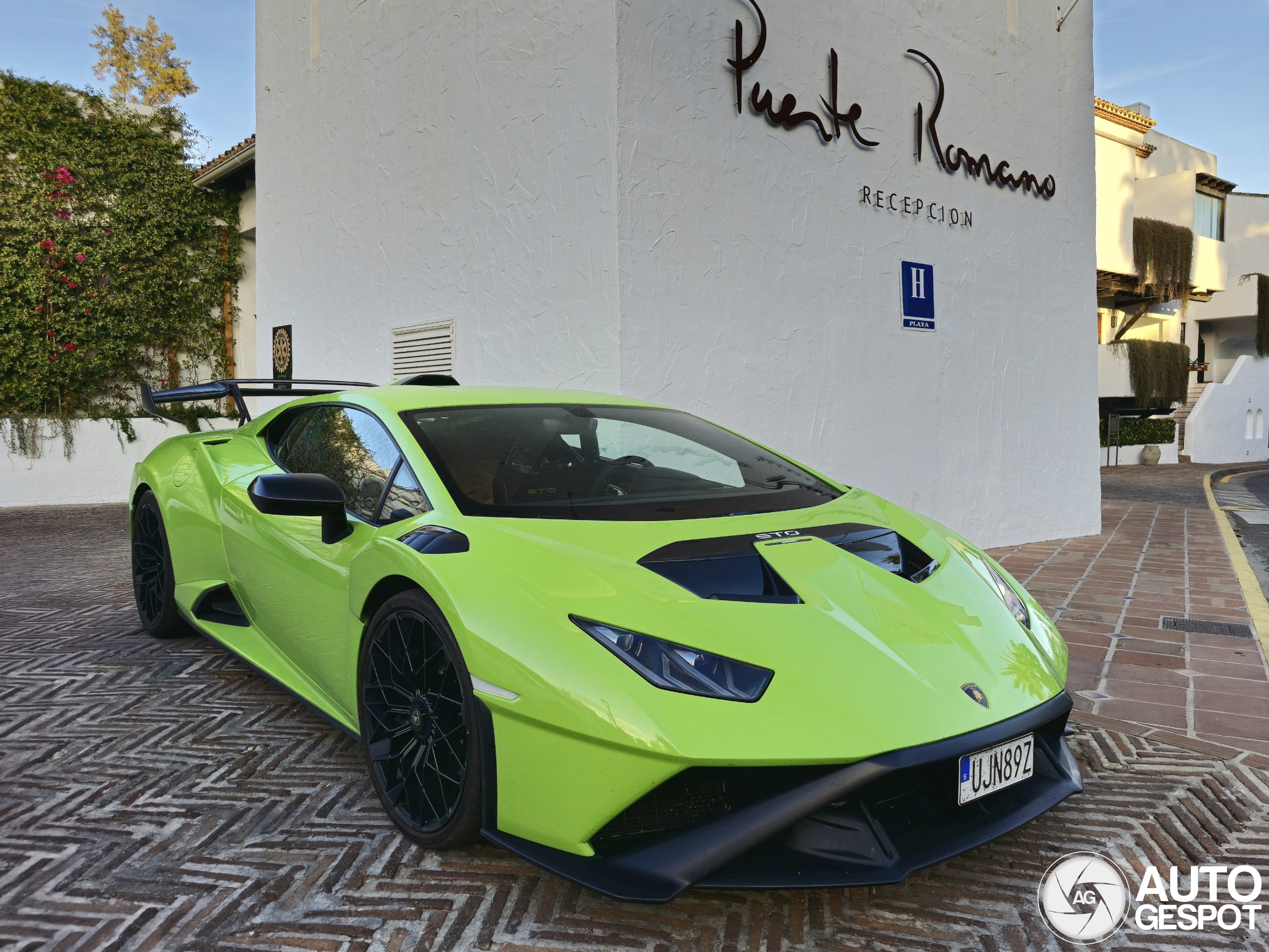 Lamborghini Huracán LP640-2 STO