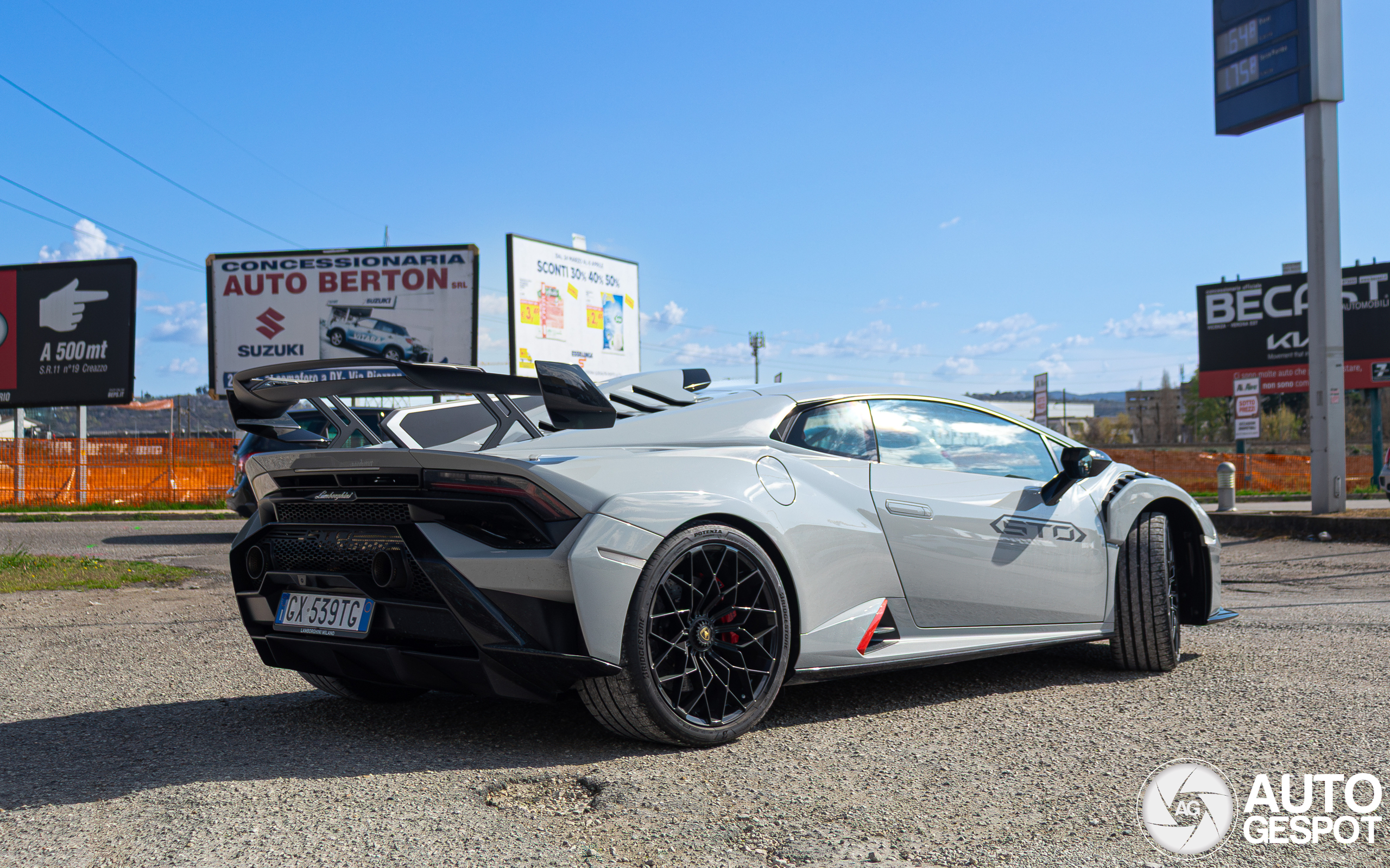 Lamborghini Huracán LP640-2 STO