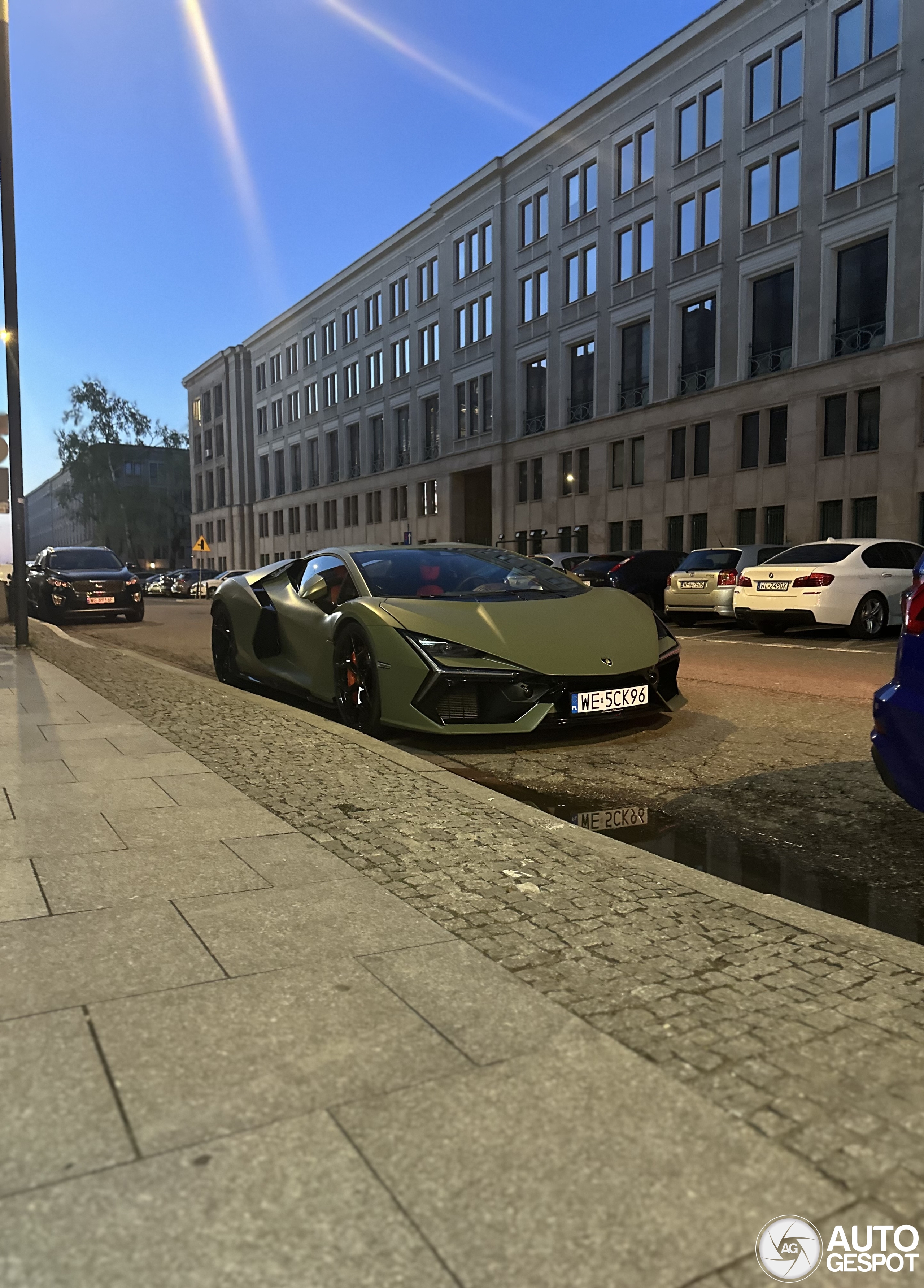 Lamborghini Revuelto