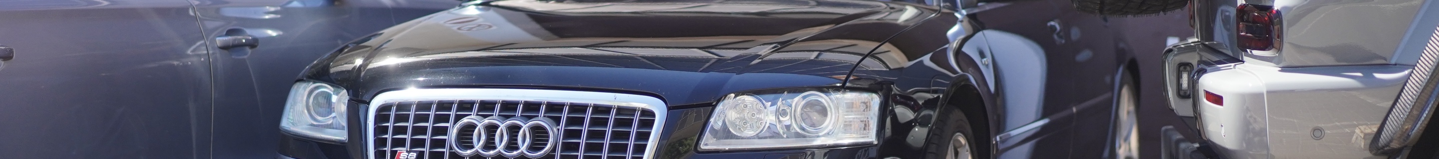 Audi S8 D3
