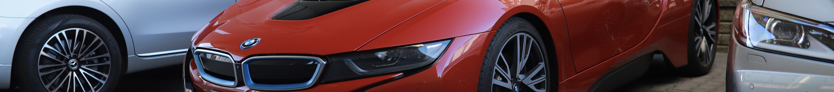 BMW i8 Protonic Red Edition