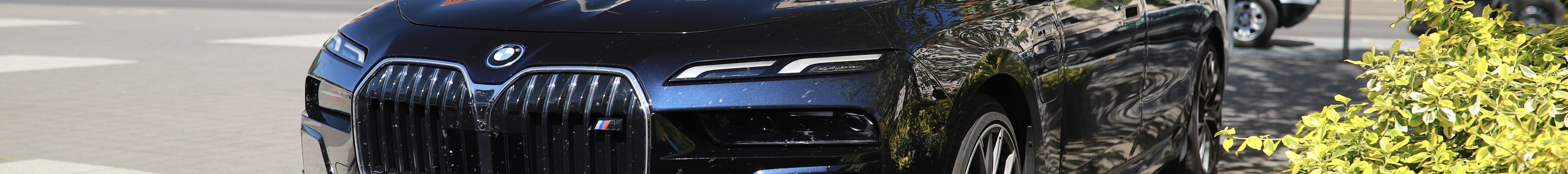 BMW M760e xDrive