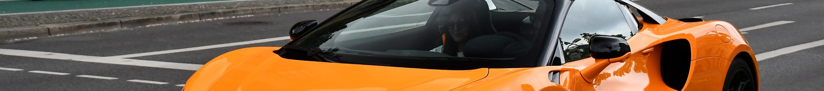 McLaren Artura Spider