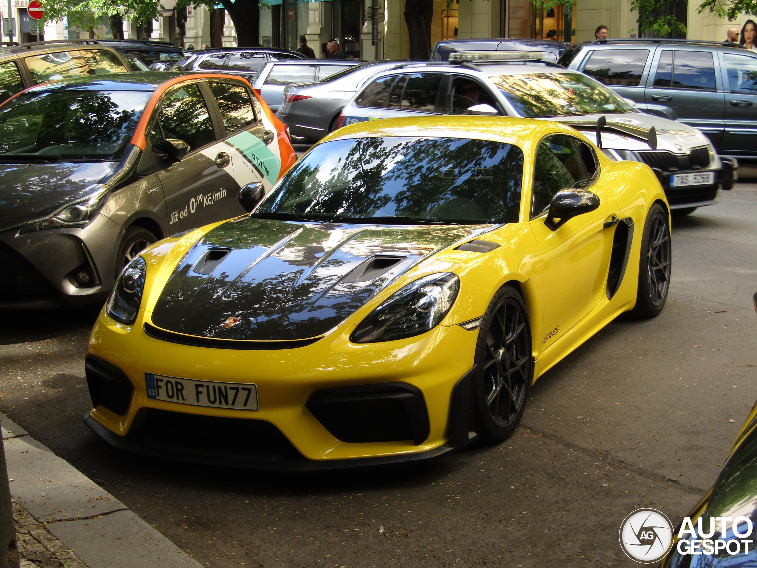 Porsche 718 Cayman GT4 RS Weissach Package