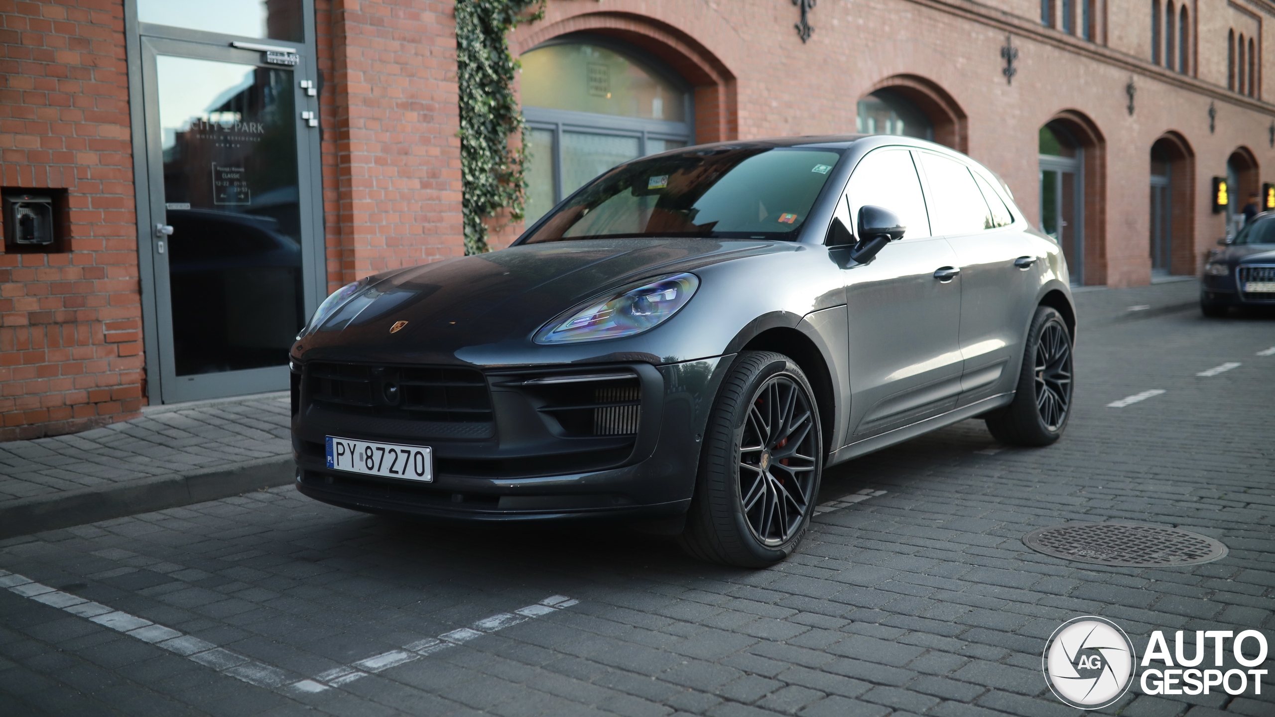 Porsche 95B Macan GTS MkIII