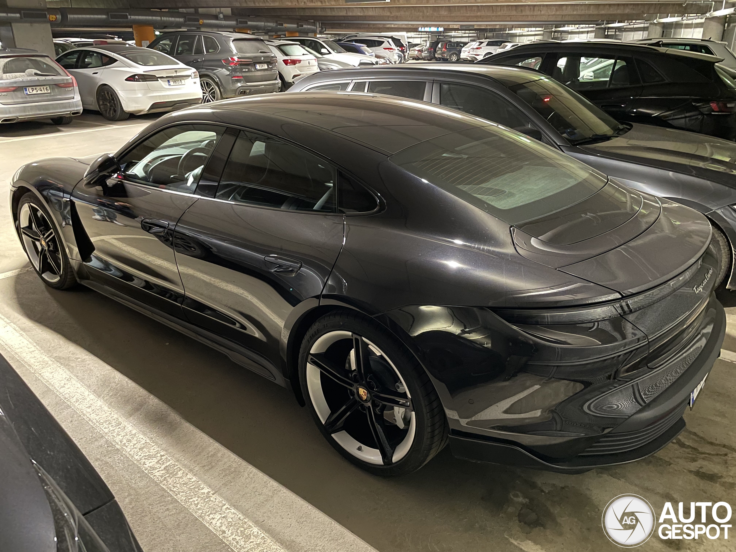 Porsche Taycan Turbo