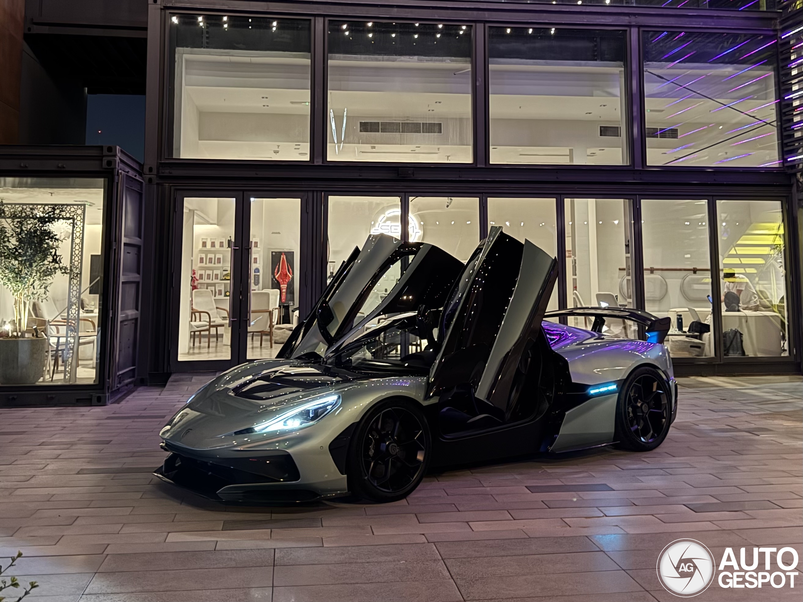 Rimac Nevera R