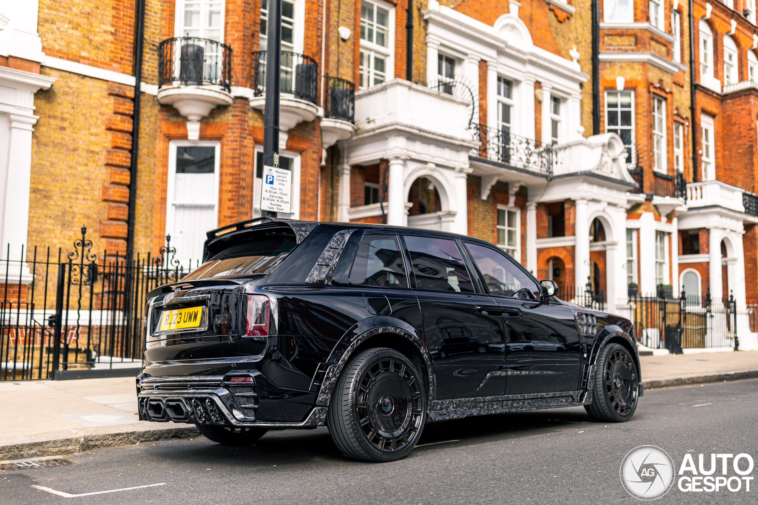 Rolls-Royce Cullinan Series II Mansory Emperor