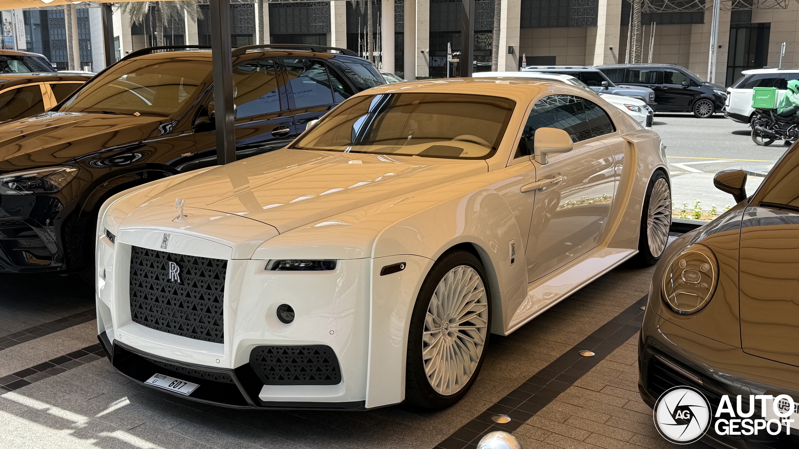 Alweer een uiterst bizarre Rolls-Royce gespot in Dubai!