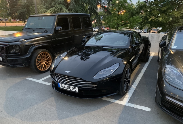 Aston Martin DB11 V8